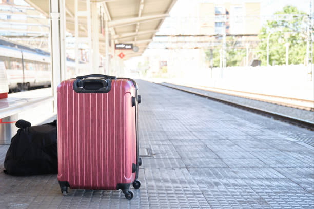 تصویر 3 از چمدان بزرگ سایز مسافرتی چهار چرخ روان